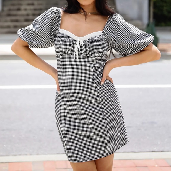 Lush Gingham Puff Sleeve Mini Dress Small in Black and White with Lace Detail - Picture 1 of 7